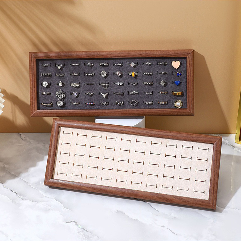 ファッションジュエリートレイベルベット 50 スロットリング - Wood Ring Blank のレビューと価格