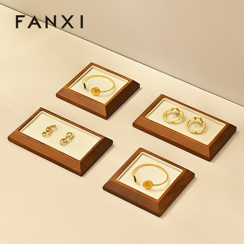 無垢材のジュエリー収納トレイ、イヤリング、リング、ブレスレッ - Wood Ring Blank のレビューと価格