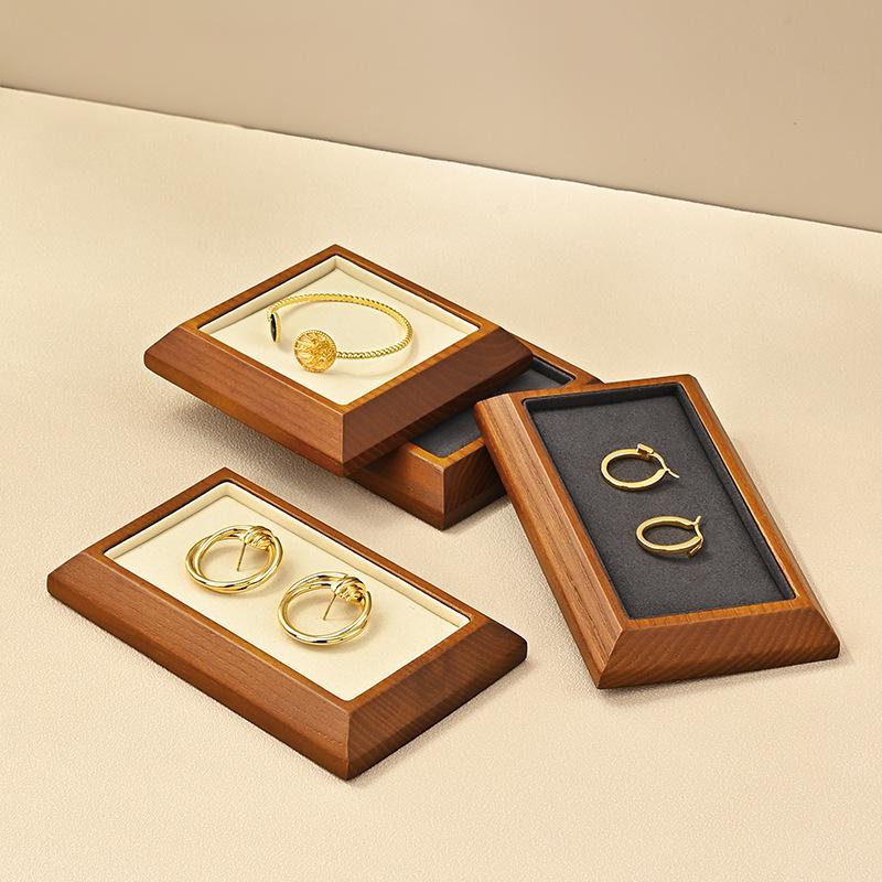 無垢材のジュエリー収納トレイ、イヤリング、リング、ブレスレッ - Wood Ring Blank のレビューと価格