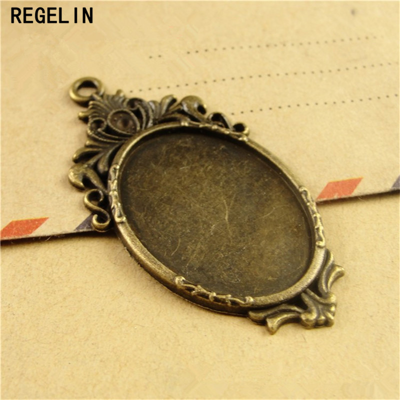 リーゲリン-アンティークブロンズのカボションペンダント,ピー - Bezels Set Pendant のレビューと価格