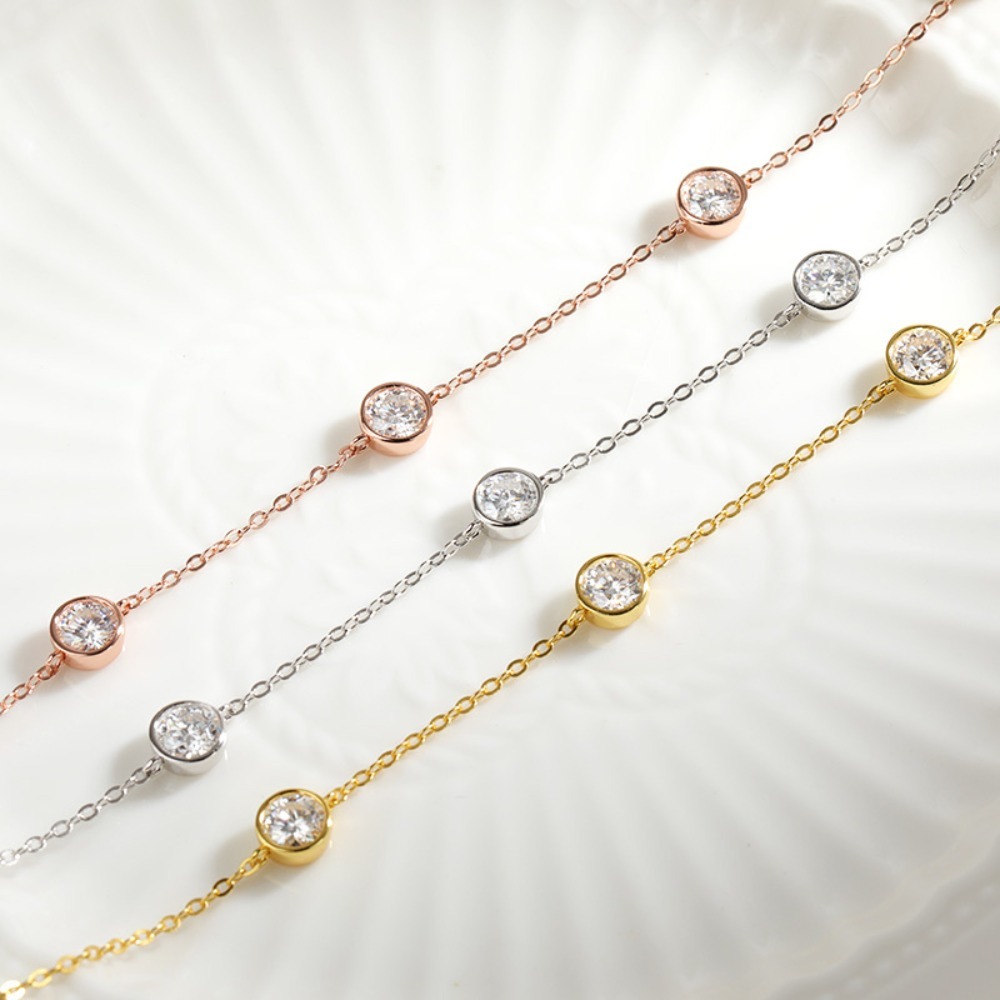 GRA 認定 5 ミリメートルモアッサナイトネックレス女性の - Bezels Set Pendant のレビューと価格