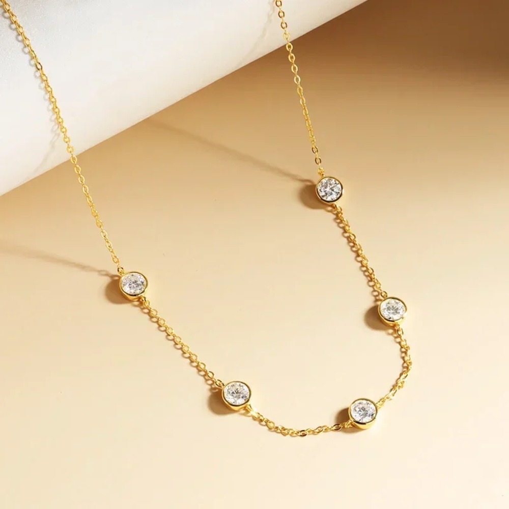 GRA 認定 5 ミリメートルモアッサナイトネックレス女性の - Bezels Set Pendant のレビューと価格